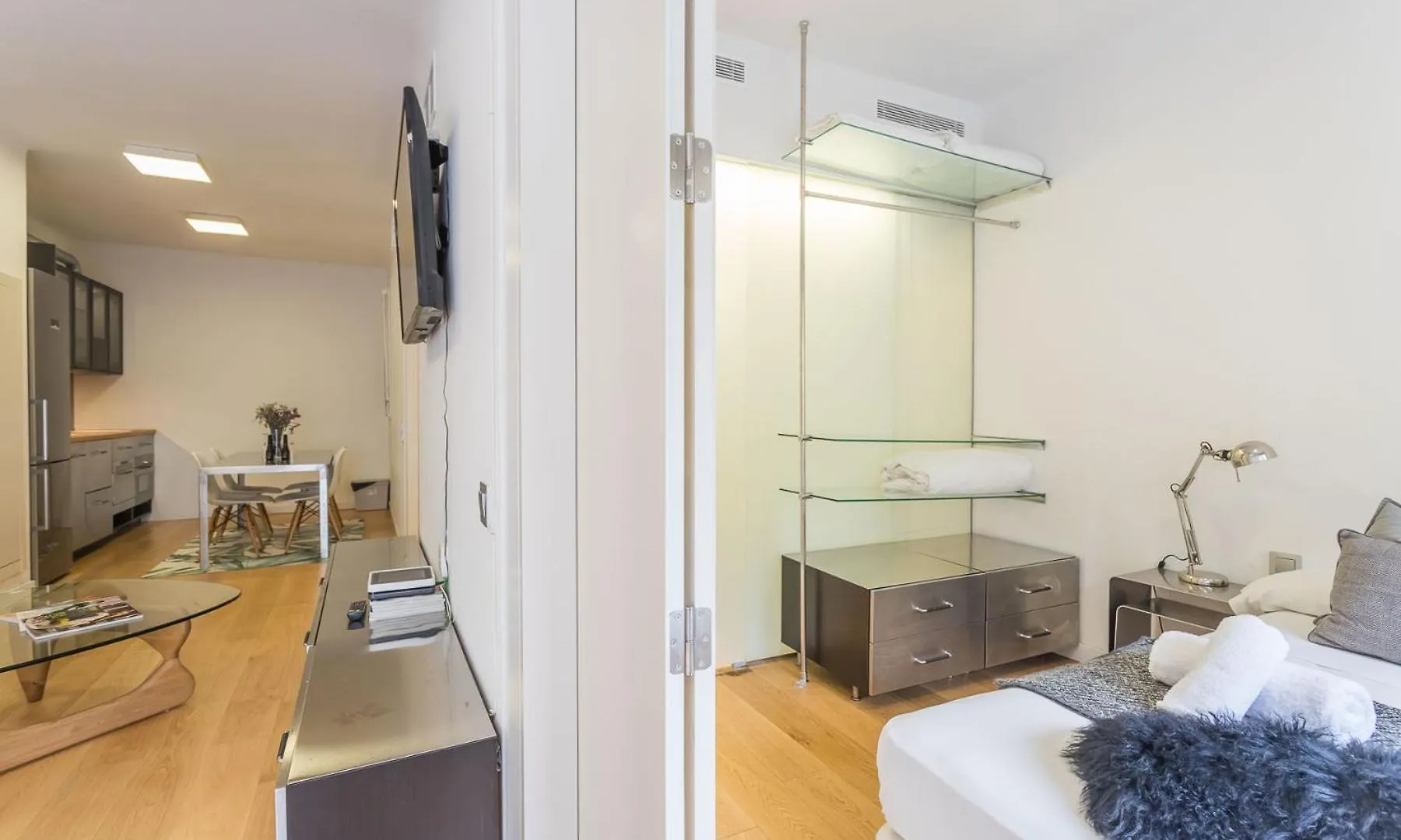My Space Barcelona - 2 Bedroom Apartment In Uptown 0*,  Spain